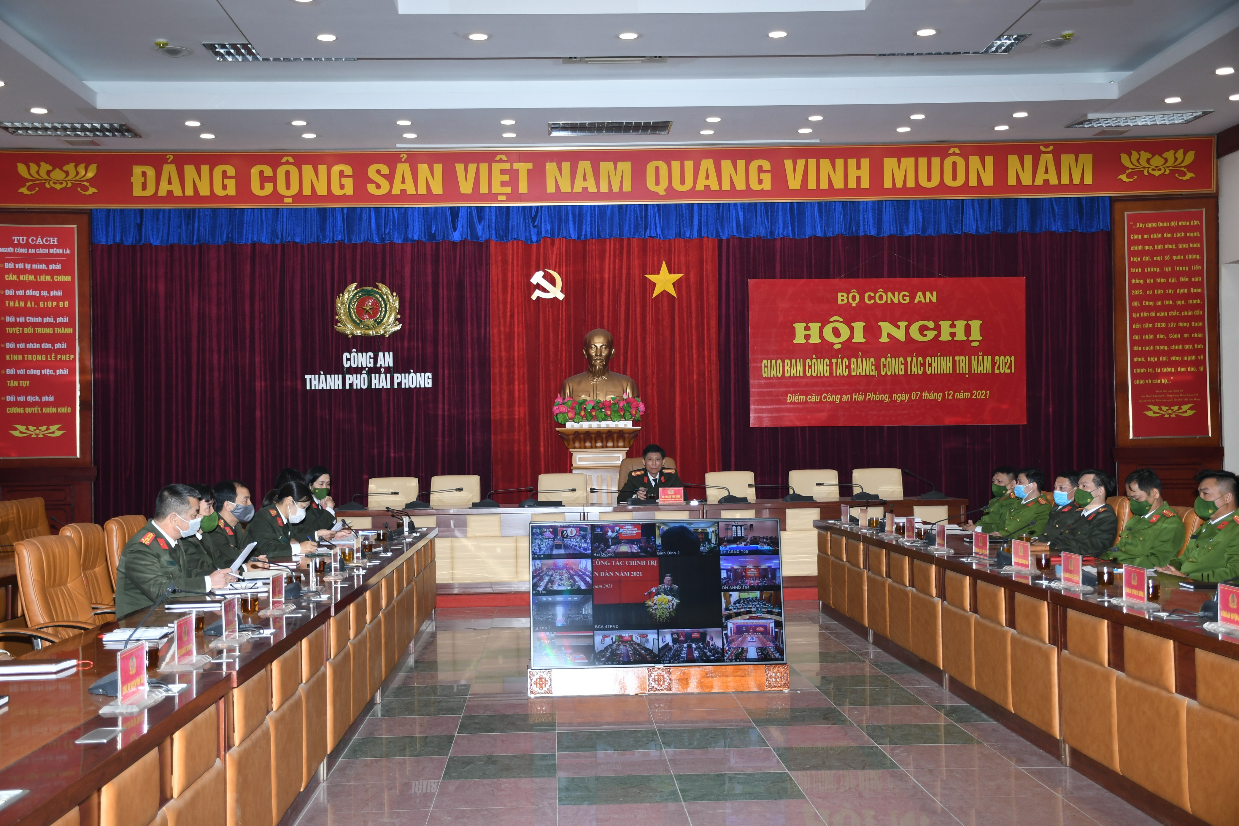 Nâng cao chất lượng công tác đảng, công tác chính trị trong tình hình mới